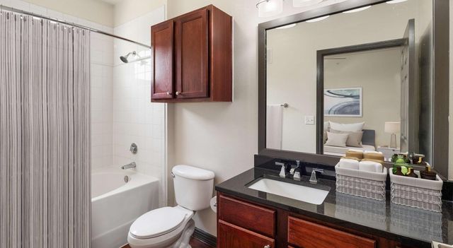 7115 S Mason Road B1, Richmond, TX 77407
