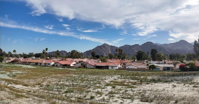 76901 Kentucky Avenue, Palm Desert, CA 92211