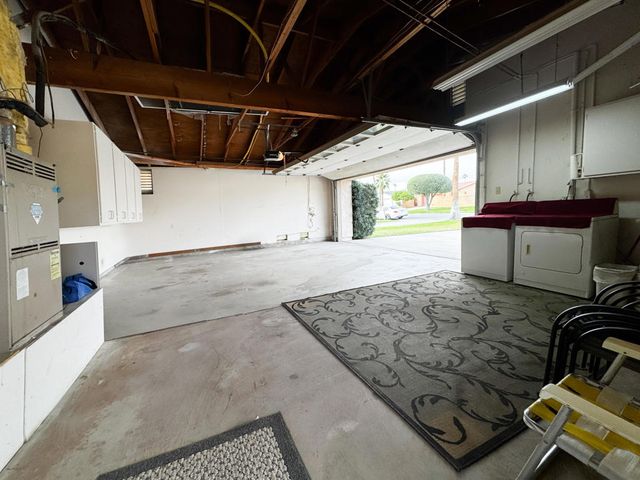 76901 Kentucky Avenue, Palm Desert, CA 92211