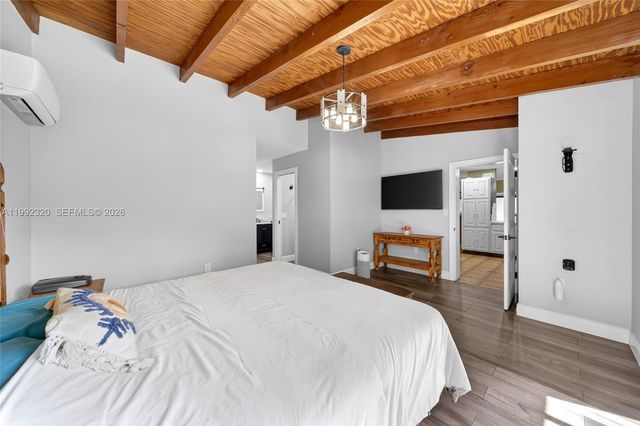 10861 SW 132nd Cir Ct, Miami, FL 33186