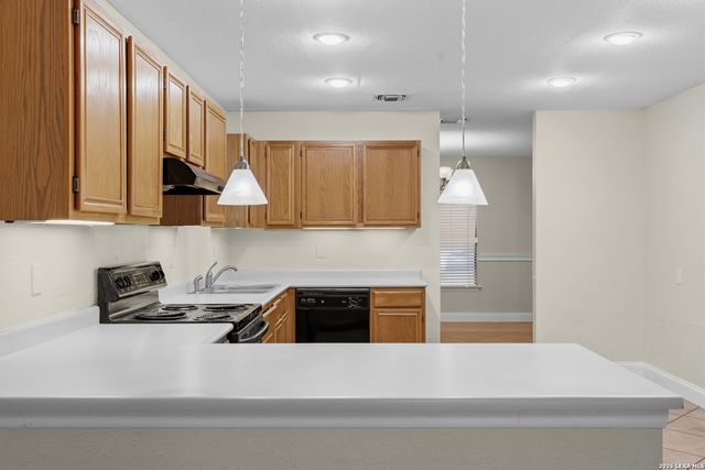 7410 Waketon, San Antonio, TX 78250