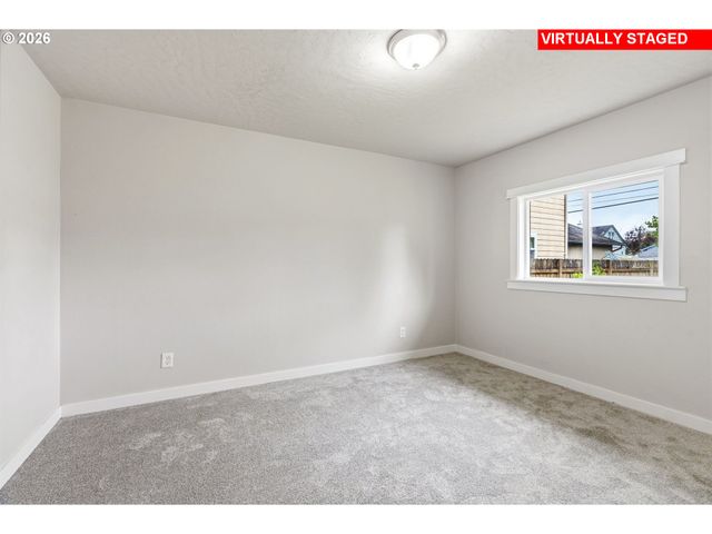2843 HEMLOCK St, Longview, WA 98632