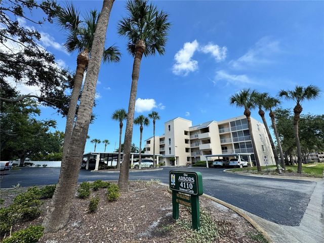 4110 IRONWOOD CIRCLE 104, Bradenton, FL 34209