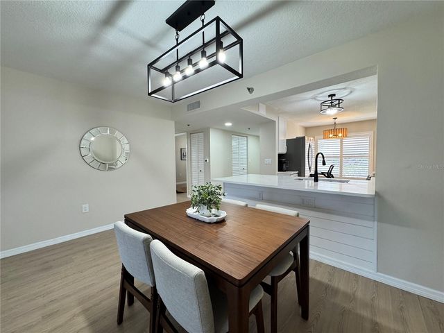 4110 IRONWOOD CIRCLE 104, Bradenton, FL 34209