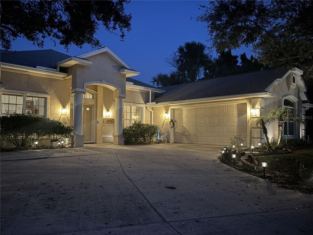6 CROW COURT, Palm Coast, FL 32137