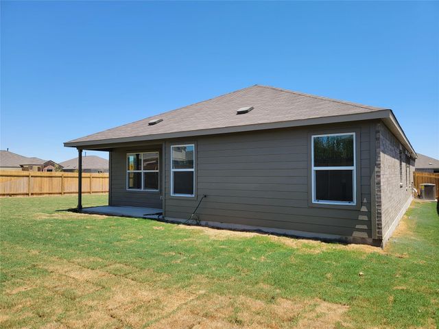 100 Montego ST, Hutto, TX 78634