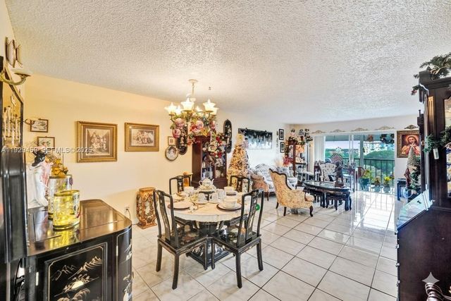 5860 NW 44th St 806, Lauderhill, FL 33319