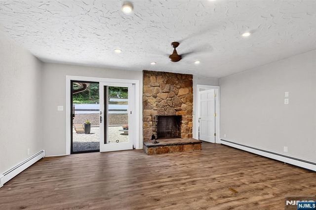 64 Ricker Drive, Ringwood, NJ 07456