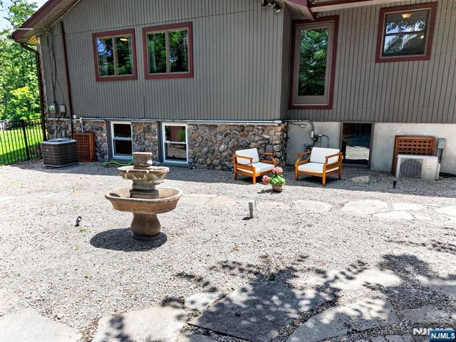 64 Ricker Drive, Ringwood, NJ 07456