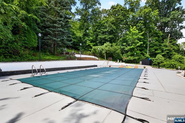 64 Ricker Drive, Ringwood, NJ 07456