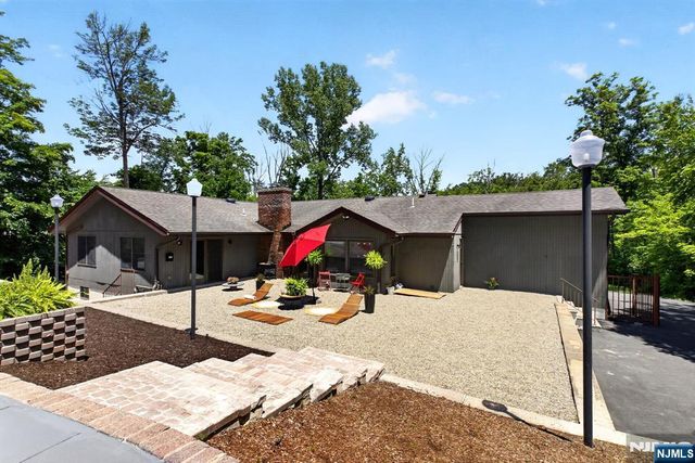64 Ricker Drive, Ringwood, NJ 07456