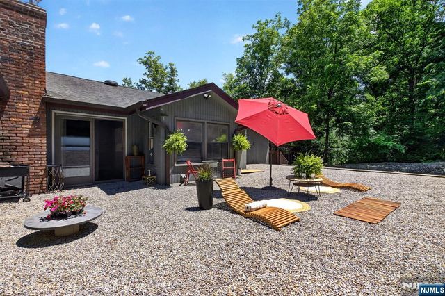 64 Ricker Drive, Ringwood, NJ 07456