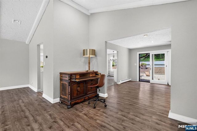 64 Ricker Drive, Ringwood, NJ 07456