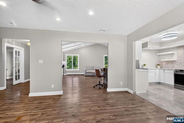64 Ricker Drive, Ringwood, NJ 07456