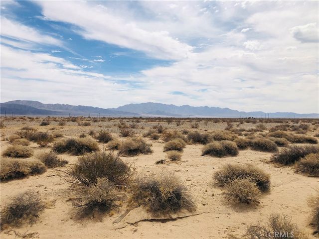 5 Raymond Drive, 29 Palms, CA 92277