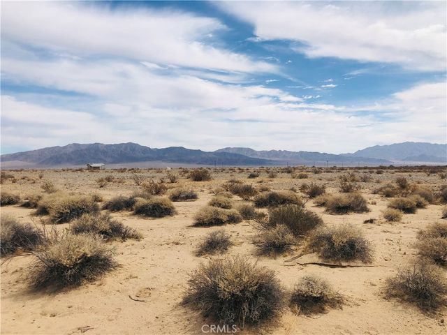 5 Raymond Drive, 29 Palms, CA 92277