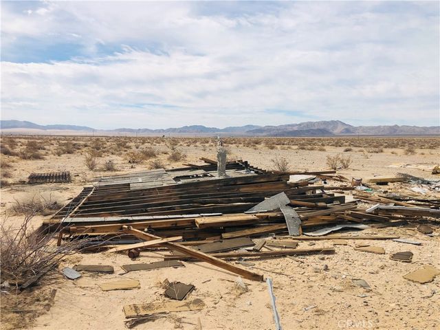 5 Raymond Drive, 29 Palms, CA 92277