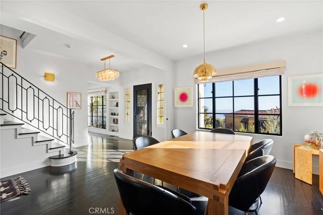 8650 Hillside Avenue, West Hollywood, CA 90069
