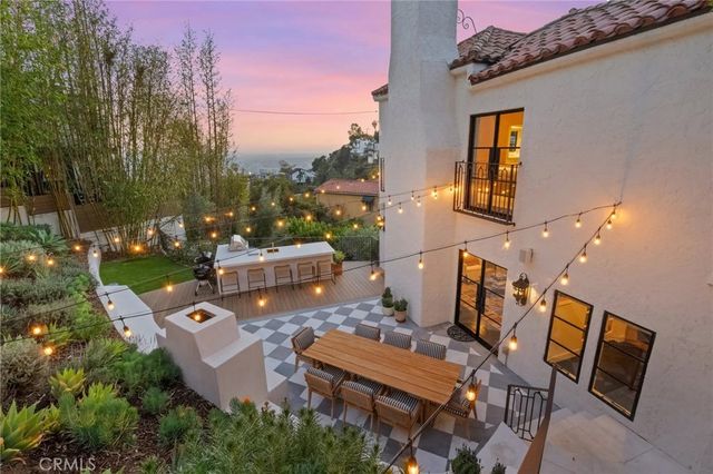 8650 Hillside Avenue, West Hollywood, CA 90069