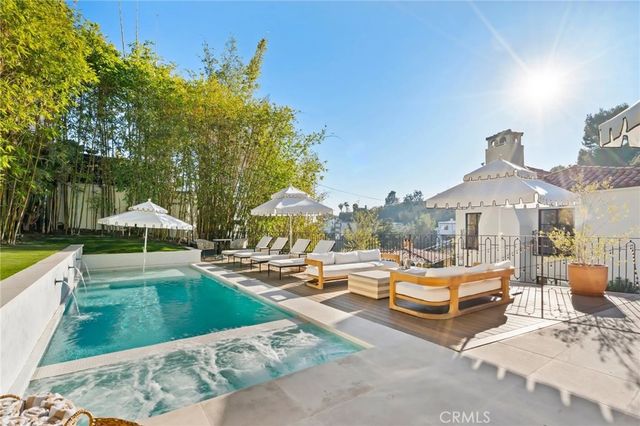 8650 Hillside Avenue, West Hollywood, CA 90069