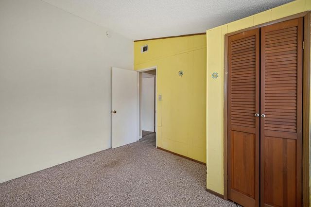 9 Thatcher Cir, Sacramento, CA 95823