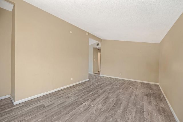 9 Thatcher Cir, Sacramento, CA 95823