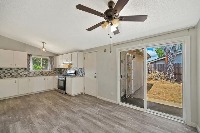9 Thatcher Cir, Sacramento, CA 95823