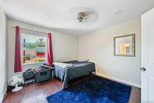 2124 Oak Hill Dr., Escondido, CA 92027
