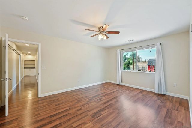 2124 Oak Hill Dr., Escondido, CA 92027