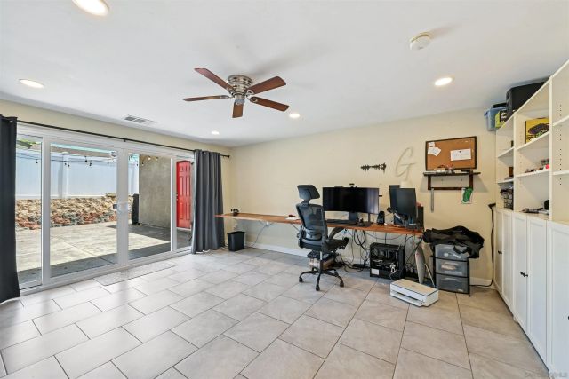 2124 Oak Hill Dr., Escondido, CA 92027