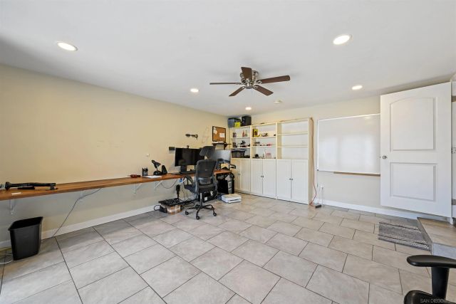 2124 Oak Hill Dr., Escondido, CA 92027