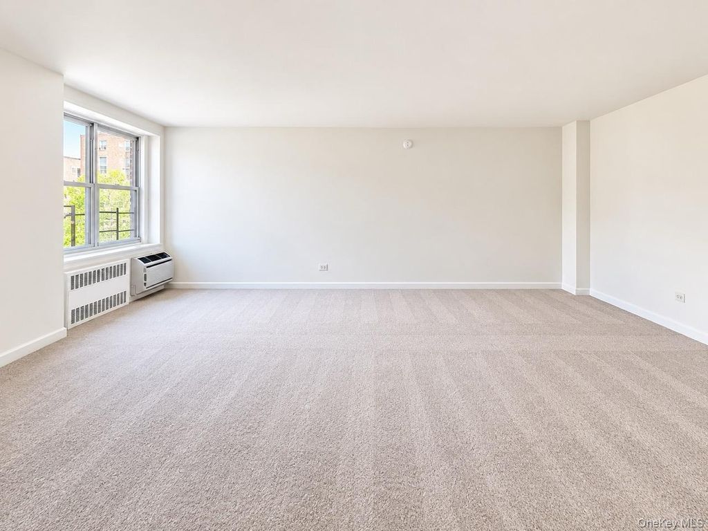 142-05 Roosevelt Avenue 517, Flushing, NY 11354 — photo 4