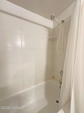 8060 E Broadway Boulevard E209, Tucson, AZ 85710