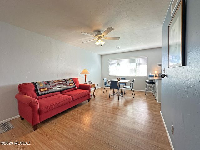 8060 E Broadway Boulevard E209, Tucson, AZ 85710