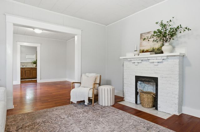 216 N Hickory Street, Chattanooga, TN 37404