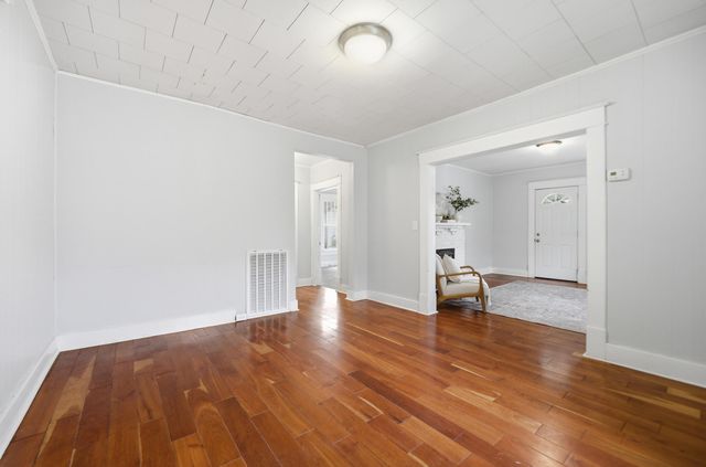 216 N Hickory Street, Chattanooga, TN 37404