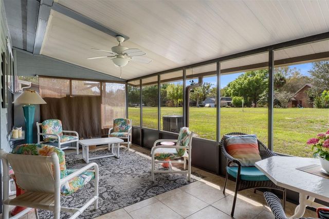 35120 WHISPERING OAKS BOULEVARD, Dade City, FL 33523