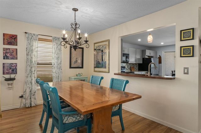 35120 WHISPERING OAKS BOULEVARD, Dade City, FL 33523