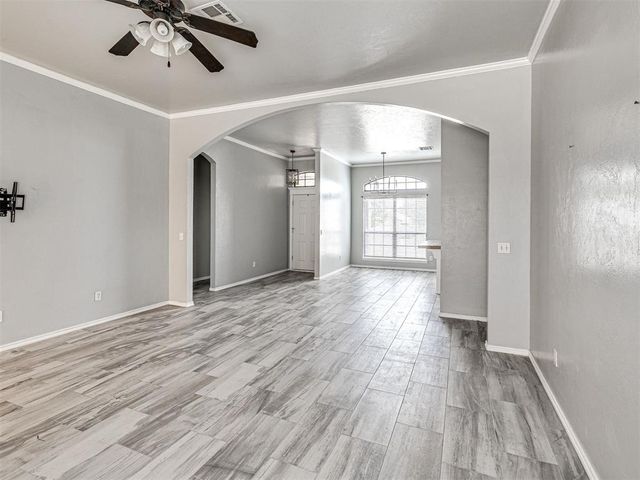 5013 NW 163rd Road, Edmond, OK 73013