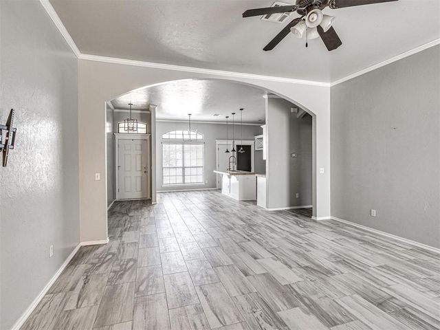 5013 NW 163rd Road, Edmond, OK 73013