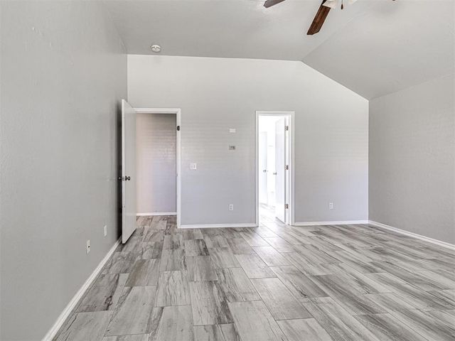 5013 NW 163rd Road, Edmond, OK 73013