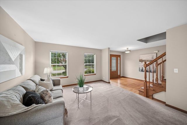 3423 Interlochen Lane, Naperville, IL 60564