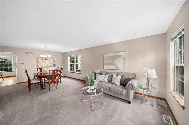 3423 Interlochen Lane, Naperville, IL 60564