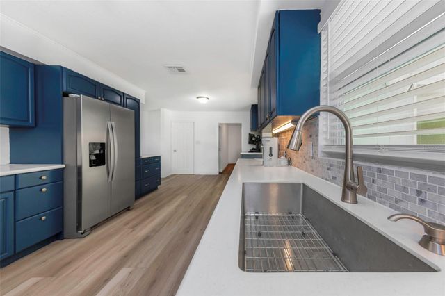 3070 DRYER AVENUE, Largo, FL 33770