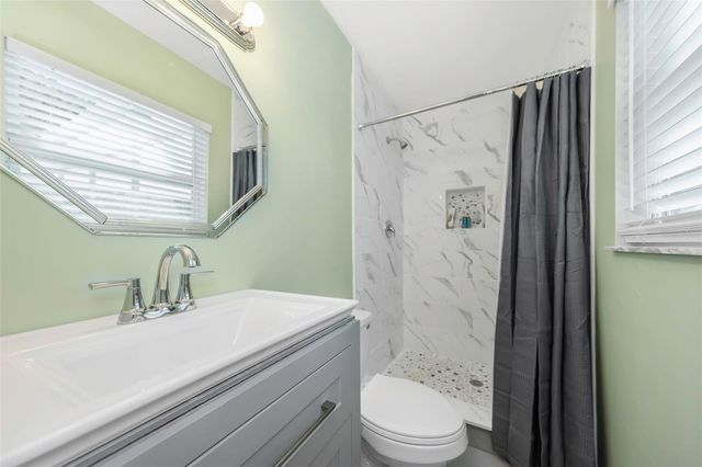 3070 DRYER AVENUE, Largo, FL 33770