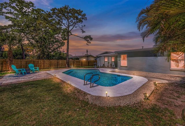 3070 DRYER AVENUE, Largo, FL 33770