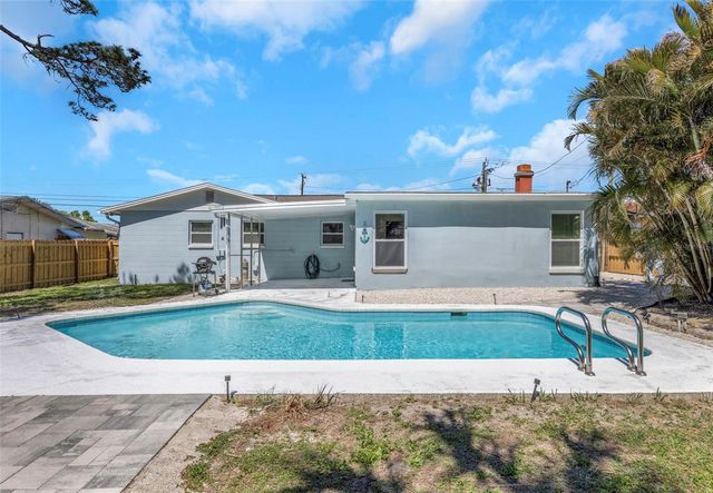 3070 DRYER AVENUE, Largo, FL 33770