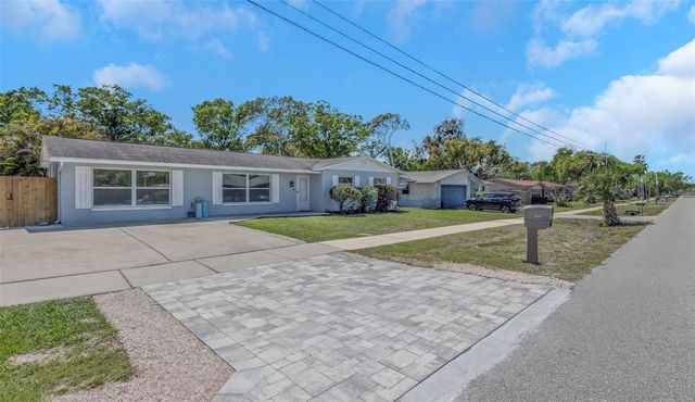 3070 DRYER AVENUE, Largo, FL 33770