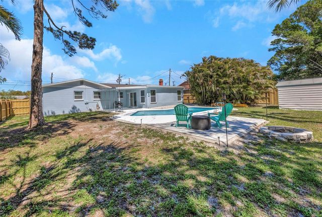 3070 DRYER AVENUE, Largo, FL 33770