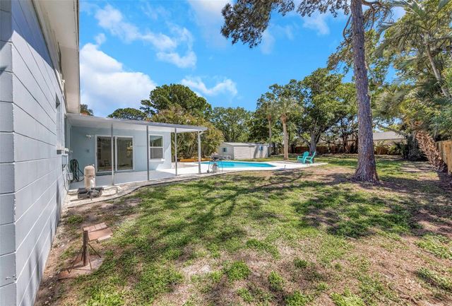 3070 DRYER AVENUE, Largo, FL 33770